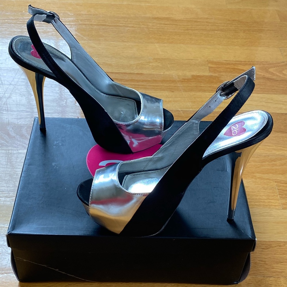 High platform black & silver stiletto
